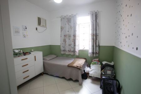 Casa à venda com 90m², 3 quartos e 2 vagasQuarto 2