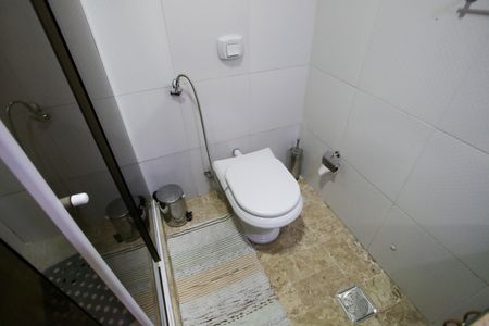 Casa à venda com 90m², 3 quartos e 2 vagasBanheiro Social