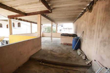 Casa à venda com 90m², 3 quartos e 2 vagasTerraço