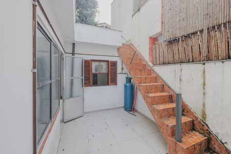 Casa para alugar com 140m², 2 quartos e 1 vagaQuintal