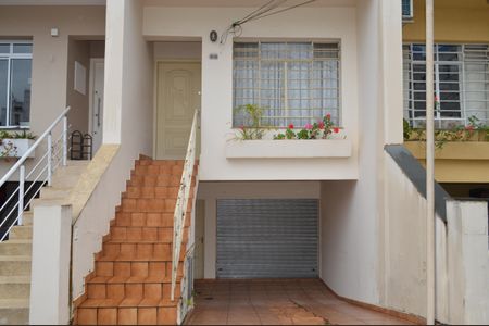 Casa de condomínio à venda com 110m², 3 quartos e 2 vagas Casa de condomínio à venda com 110m², 3 quartos e 2 vagasFachada