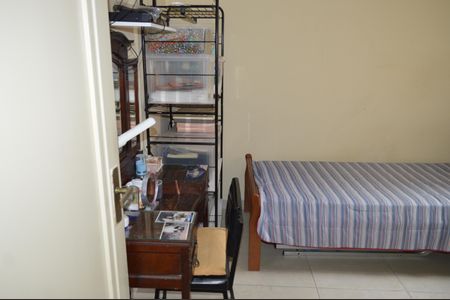 Casa de condomínio à venda com 110m², 3 quartos e 2 vagasQuarto 2