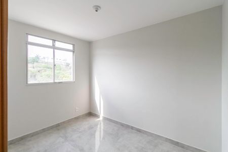 Quarto 2 de apartamento para alugar com 2 quartos, 60m² em Cabral, Contagem