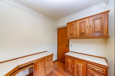 Apartamento à venda com 148m², 4 quartos e 3 vagas Apartamento à venda com 148m², 4 quartos e 3 vagasEscritório