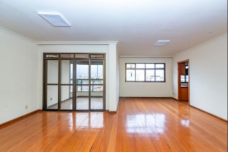 Apartamento à venda com 148m², 4 quartos e 3 vagas Apartamento à venda com 148m², 4 quartos e 3 vagasSala