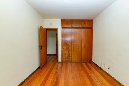 Apartamento à venda com 148m², 4 quartos e 3 vagas Apartamento à venda com 148m², 4 quartos e 3 vagasQuarto 3