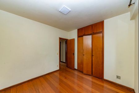 Apartamento à venda com 148m², 4 quartos e 3 vagas Apartamento à venda com 148m², 4 quartos e 3 vagasQuarto 1