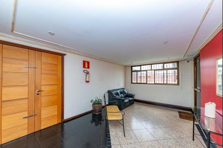 Apartamento à venda com 148m², 4 quartos e 3 vagas Apartamento à venda com 148m², 4 quartos e 3 vagasHall de entrada