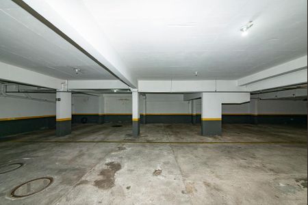 Apartamento à venda com 148m², 4 quartos e 3 vagas Apartamento à venda com 148m², 4 quartos e 3 vagasGaragem