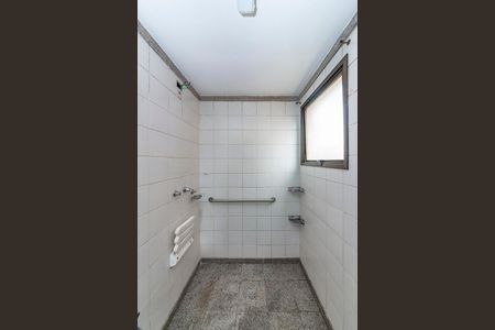 Apartamento à venda com 148m², 4 quartos e 3 vagas Apartamento à venda com 148m², 4 quartos e 3 vagasBanheiro da Suíte