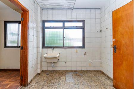 Apartamento à venda com 148m², 4 quartos e 3 vagas Apartamento à venda com 148m², 4 quartos e 3 vagasÁrea de Serviço