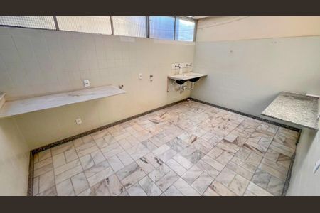 Apartamento à venda com 180m², 4 quartos e 1 vagaLavanderia