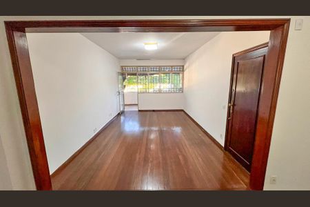 Apartamento à venda com 180m², 4 quartos e 1 vagaSala