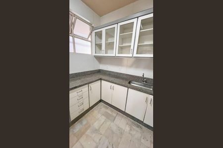 Apartamento à venda com 180m², 4 quartos e 1 vagaCozinha