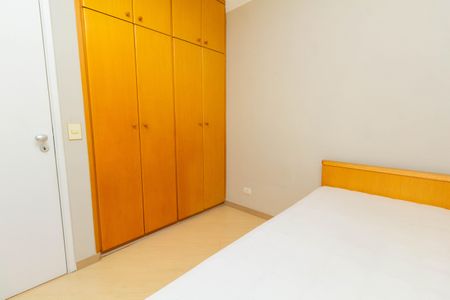 Apartamento à venda com 70m², 3 quartos e 1 vagaQuarto 2