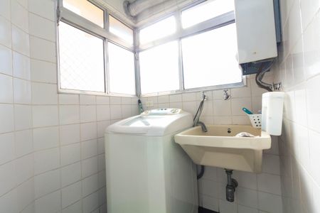 Apartamento à venda com 70m², 3 quartos e 1 vagaÁrea de Serviço