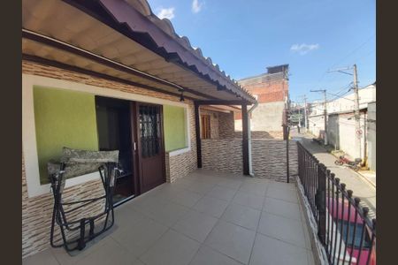 Casa à venda com 110m², 2 quartos e 1 vagaFoto 02