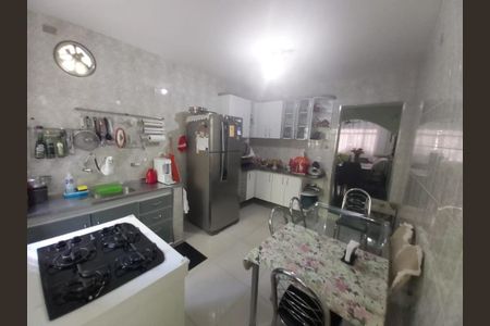 Casa à venda com 110m², 2 quartos e 1 vagaFoto 26