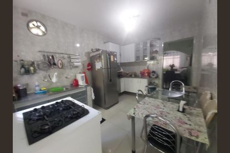 Casa à venda com 110m², 2 quartos e 1 vagaFoto 37