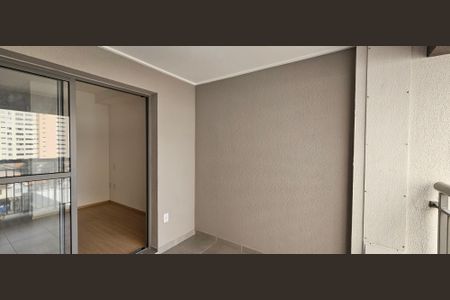 Studio para alugar com 30m², 1 quarto e sem vaga Studio para alugar com 30m², 1 quarto e sem vagaSacada/Sala