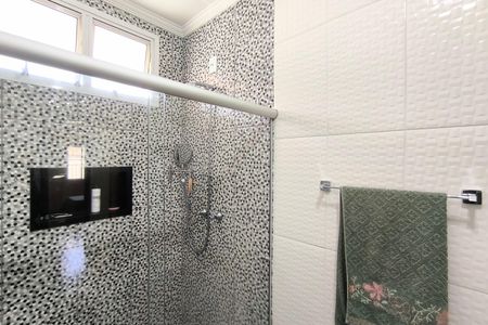 Casa à venda com 520m², 3 quartos e 6 vagasBanheiro 2