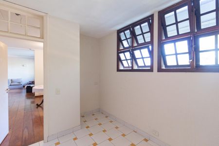 Casa de condomínio para alugar com 550m², 6 quartos e 7 vagasCozinha