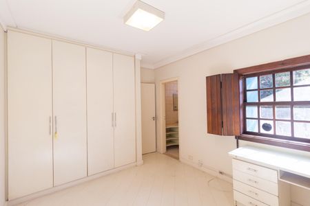 Casa de condomínio para alugar com 550m², 6 quartos e 7 vagasSuíte 3