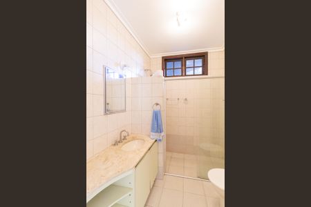 Casa de condomínio para alugar com 550m², 6 quartos e 7 vagasBanheiro da suíte 3