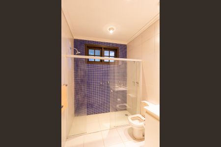 Casa de condomínio para alugar com 550m², 6 quartos e 7 vagasBanheiro da suíte 6