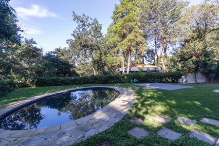 Casa de condomínio para alugar com 550m², 6 quartos e 7 vagasQuintal