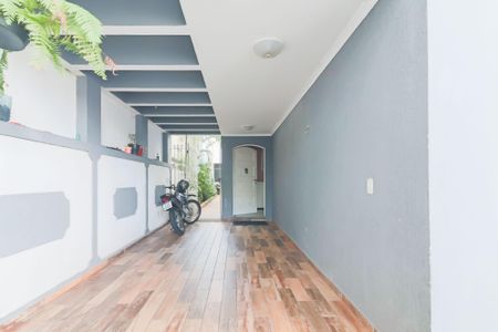 Casa à venda com 147m², 3 quartos e 4 vagas Casa à venda com 147m², 3 quartos e 4 vagasGaragem