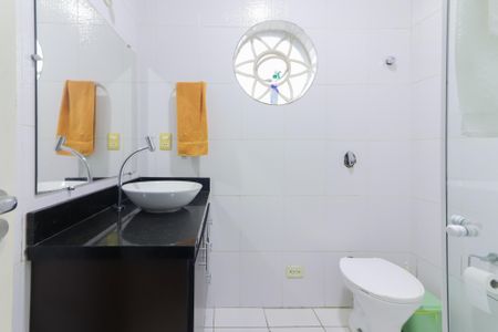 Casa à venda com 147m², 3 quartos e 4 vagas Casa à venda com 147m², 3 quartos e 4 vagasBanheiro