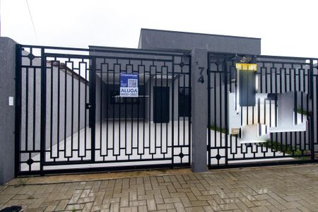 Casa para alugar com 92m², 3 quartos e 3 vagas Casa para alugar com 92m², 3 quartos e 3 vagasFachada