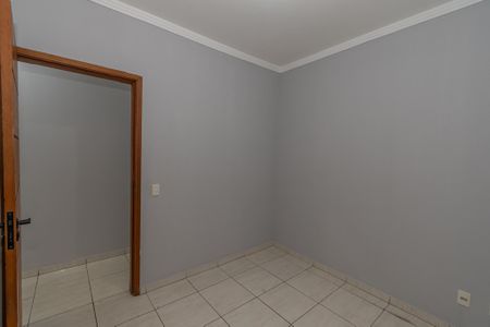 Casa para alugar com 80m², 3 quartos e 2 vagas Casa para alugar com 80m², 3 quartos e 2 vagasQuarto 2