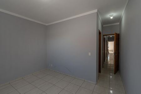 Casa para alugar com 80m², 3 quartos e 2 vagas Casa para alugar com 80m², 3 quartos e 2 vagasSuíte