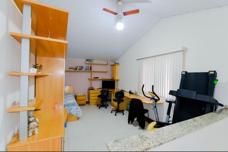 Casa à venda com 146m², 3 quartos e 2 vagasEscritório