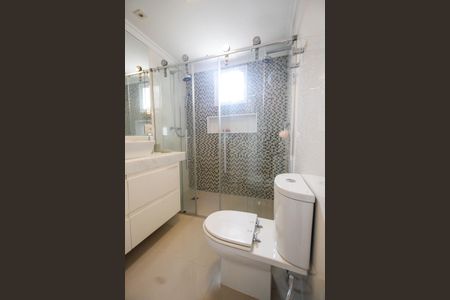 Apartamento à venda com 400m², 4 quartos e 5 vagasBanheiro da Suíte 1