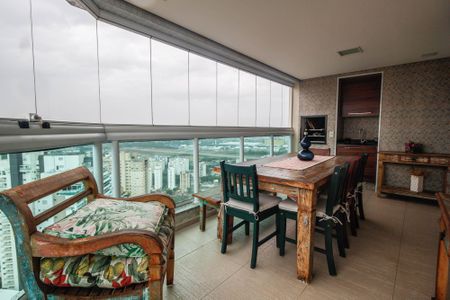 Apartamento à venda com 400m², 4 quartos e 5 vagasVaranda gourmet