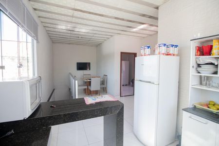 Casa à venda com 120m², 2 quartos e 2 vagas Casa à venda com 120m², 2 quartos e 2 vagasCozinha e Copa