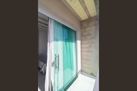 Casa à venda com 120m², 2 quartos e 2 vagas Casa à venda com 120m², 2 quartos e 2 vagasVaranda do Quarto