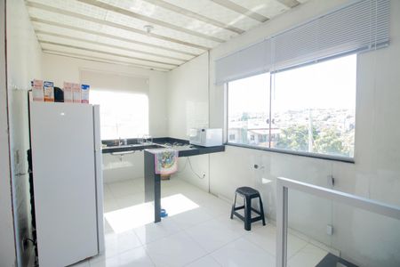 Casa à venda com 120m², 2 quartos e 2 vagas Casa à venda com 120m², 2 quartos e 2 vagasCozinha e Copa