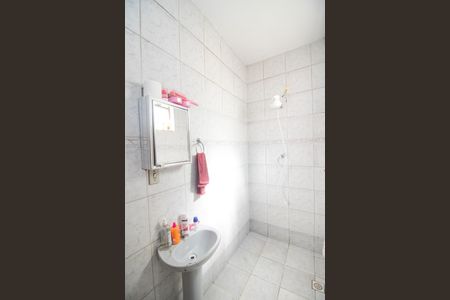 Casa à venda com 120m², 2 quartos e 2 vagas Casa à venda com 120m², 2 quartos e 2 vagasLavabo