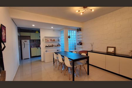 Apartamento à venda com 71m², 2 quartos e 2 vagas Apartamento à venda com 71m², 2 quartos e 2 vagasSala