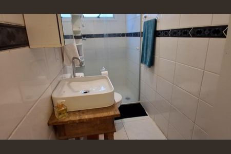 Apartamento à venda com 71m², 2 quartos e 2 vagas Apartamento à venda com 71m², 2 quartos e 2 vagasBanheiro Social