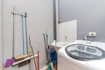 Casa à venda com 220m², 3 quartos e 2 vagasÁrea de Serviço