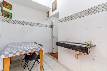 Casa à venda com 220m², 3 quartos e 2 vagasCozinha