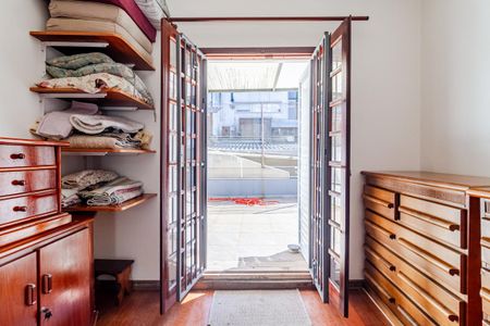 Casa à venda com 220m², 3 quartos e 2 vagasQuarto 2