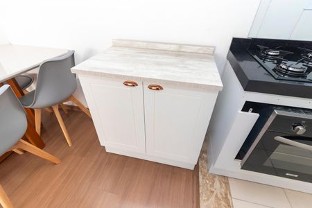 Apartamento à venda com 56m², 2 quartos e 1 vaga Apartamento à venda com 56m², 2 quartos e 1 vagaCozinha