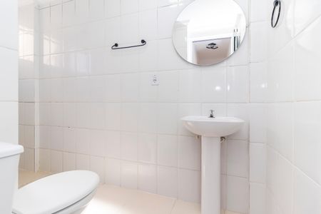 Apartamento à venda com 56m², 2 quartos e 1 vaga Apartamento à venda com 56m², 2 quartos e 1 vagaBanheiro