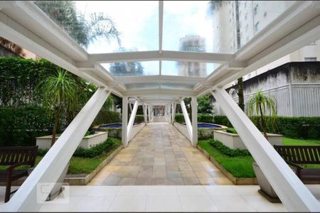 Apartamento à venda com 74m², 1 quarto e 1 vagaEntrada